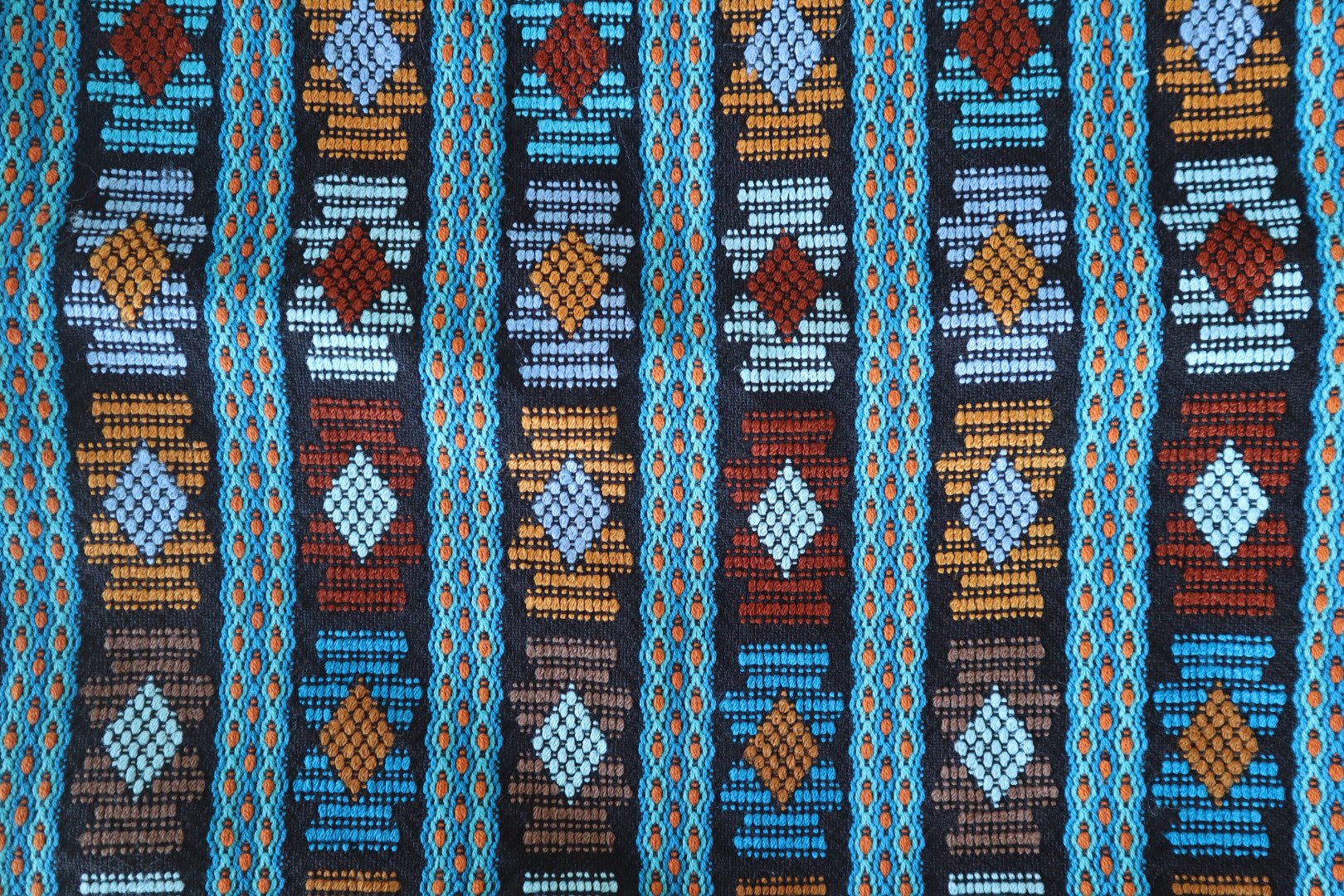 Guatemalan Pillow - (small) - Tesoros Maya