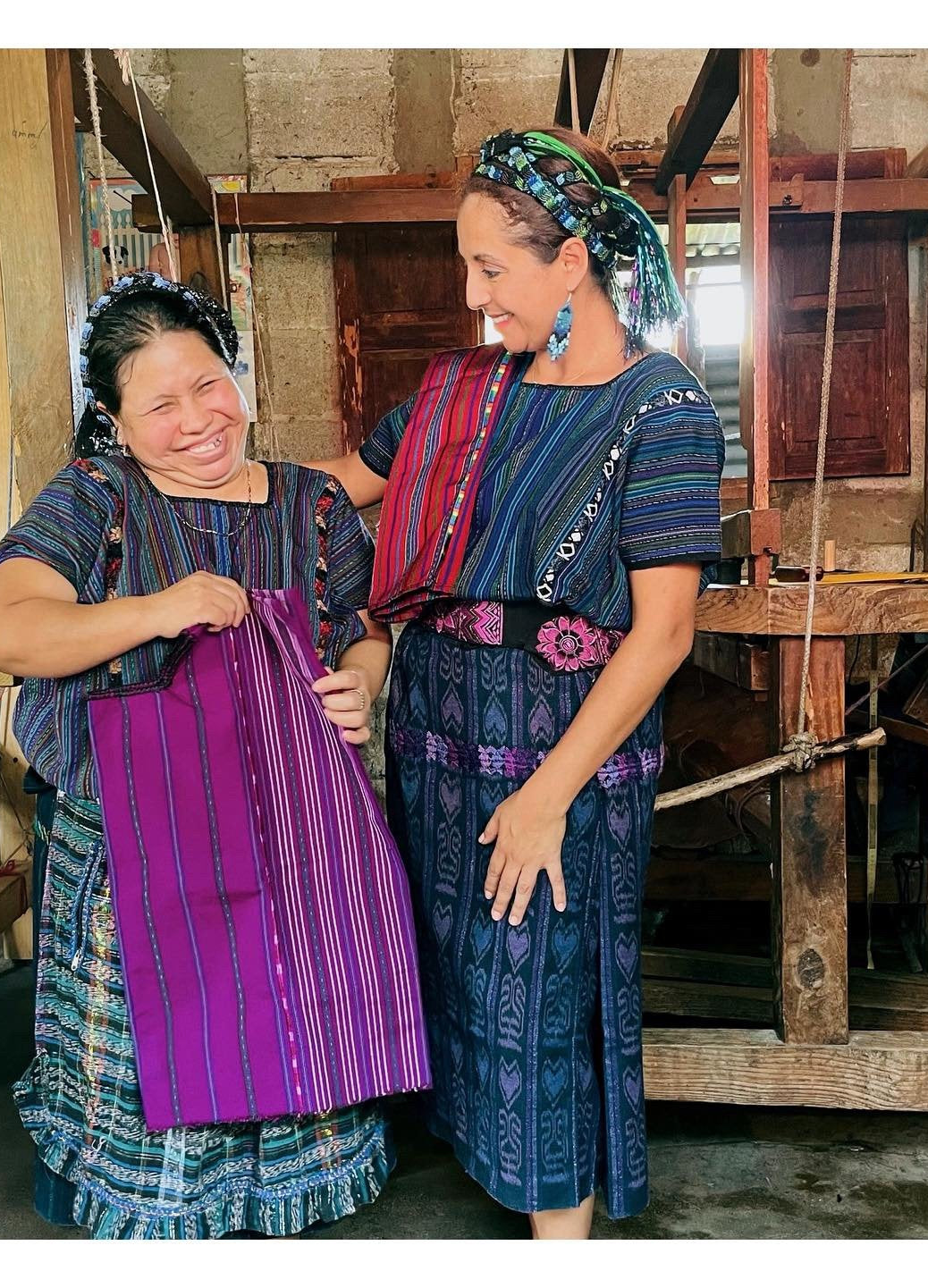 Huipil - San Antonio Palopo (LARGE) - Tesoros Maya