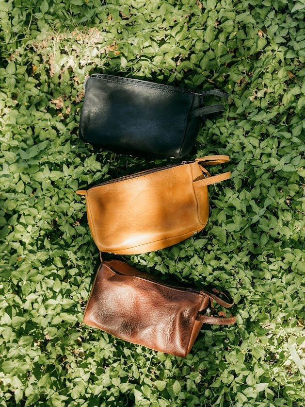 Leather Toiletry Bag - Tesoros Maya