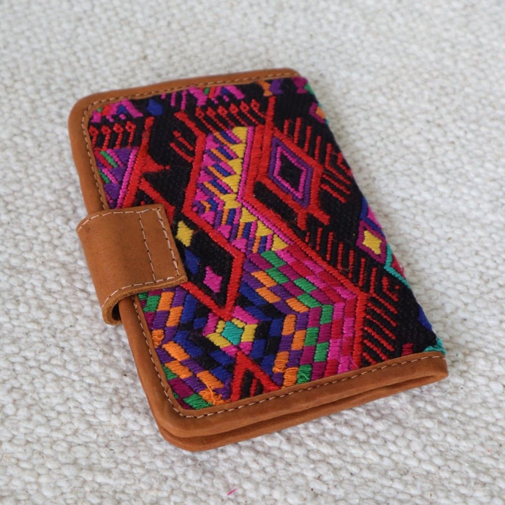 Passport Wallet - Tesoros Maya