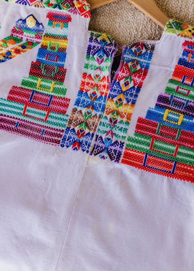 RARE FIND! Vintage Top - Huipil from Nahuala - Tesoros Maya