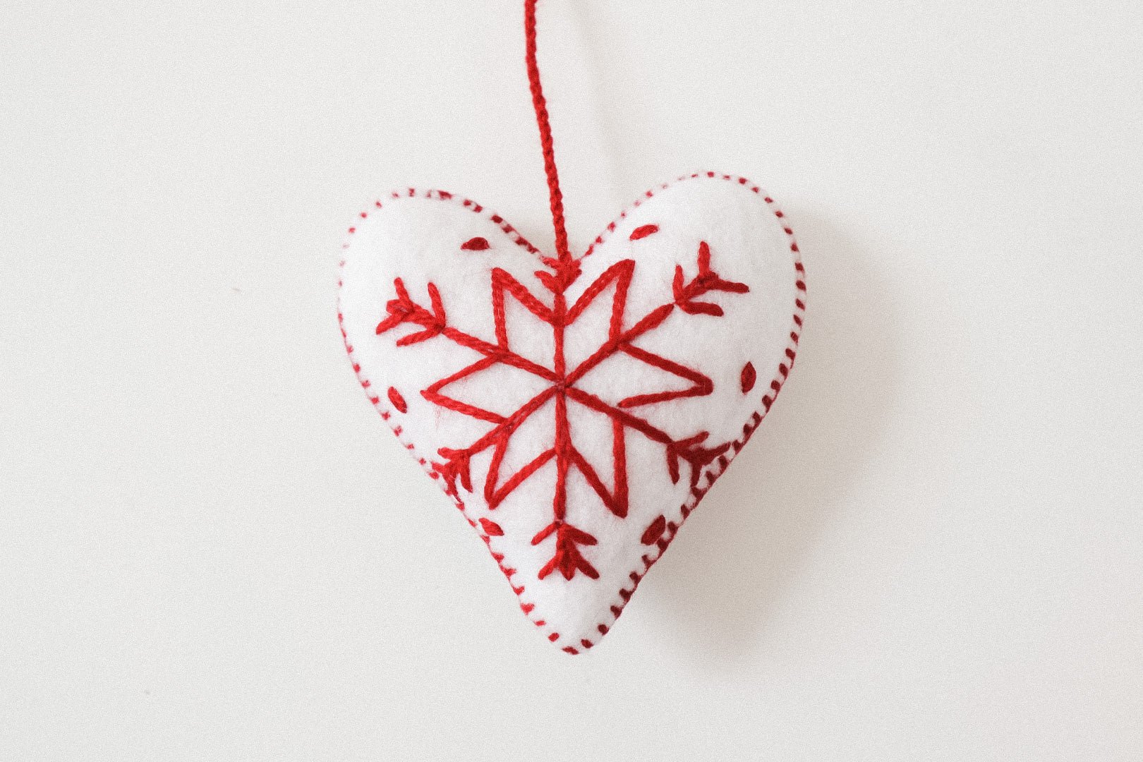 Embroidered Christmas Ornament - Corazon - Tesoros Maya