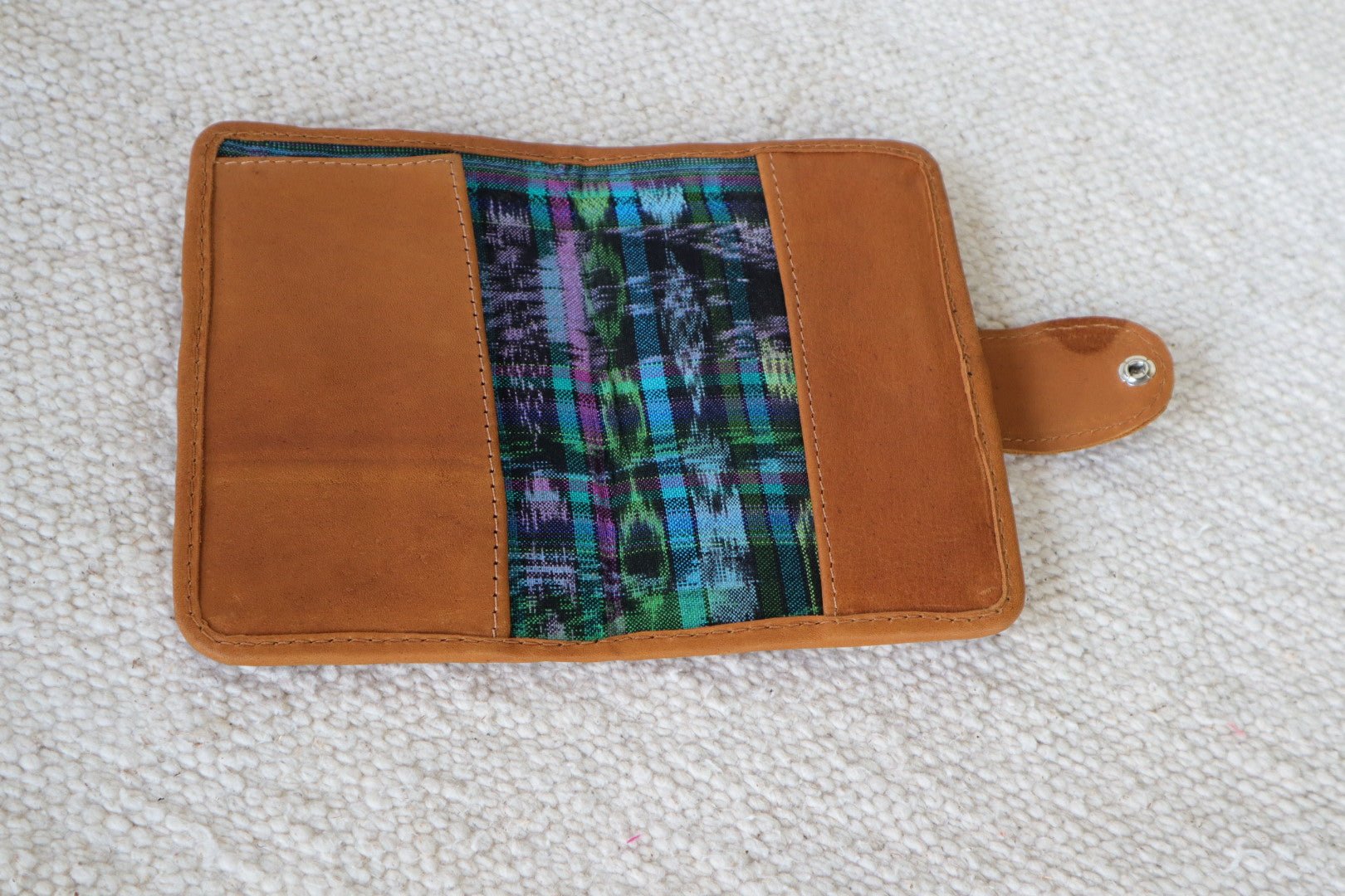 Passport Wallet - Tesoros Maya