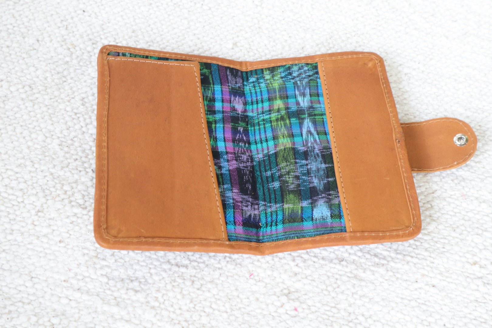 Passport Wallet - Tesoros Maya