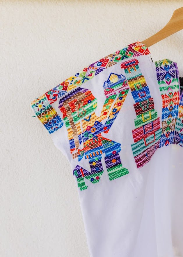 RARE FIND! Vintage Top - Huipil from Nahuala - Tesoros Maya