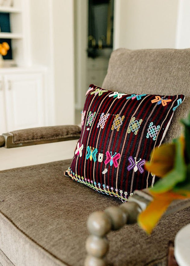 Vintage Textile Pillow - Colotenango - Tesoros Maya